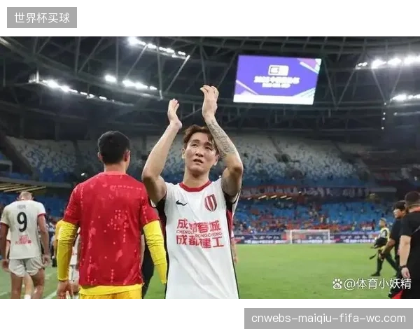 联赛14轮后格局分明，成都蓉城一骑绝尘，多达13支球队陷入保级集团的激烈缠斗。