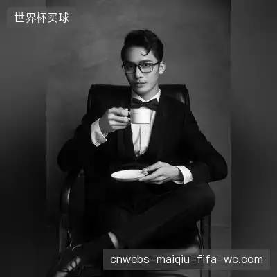 董新月